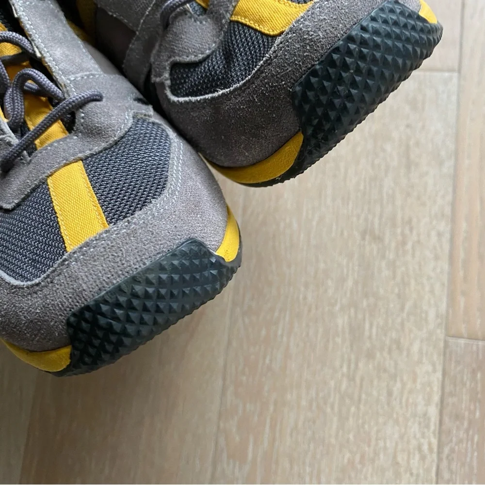 Tsubo radon charcoal